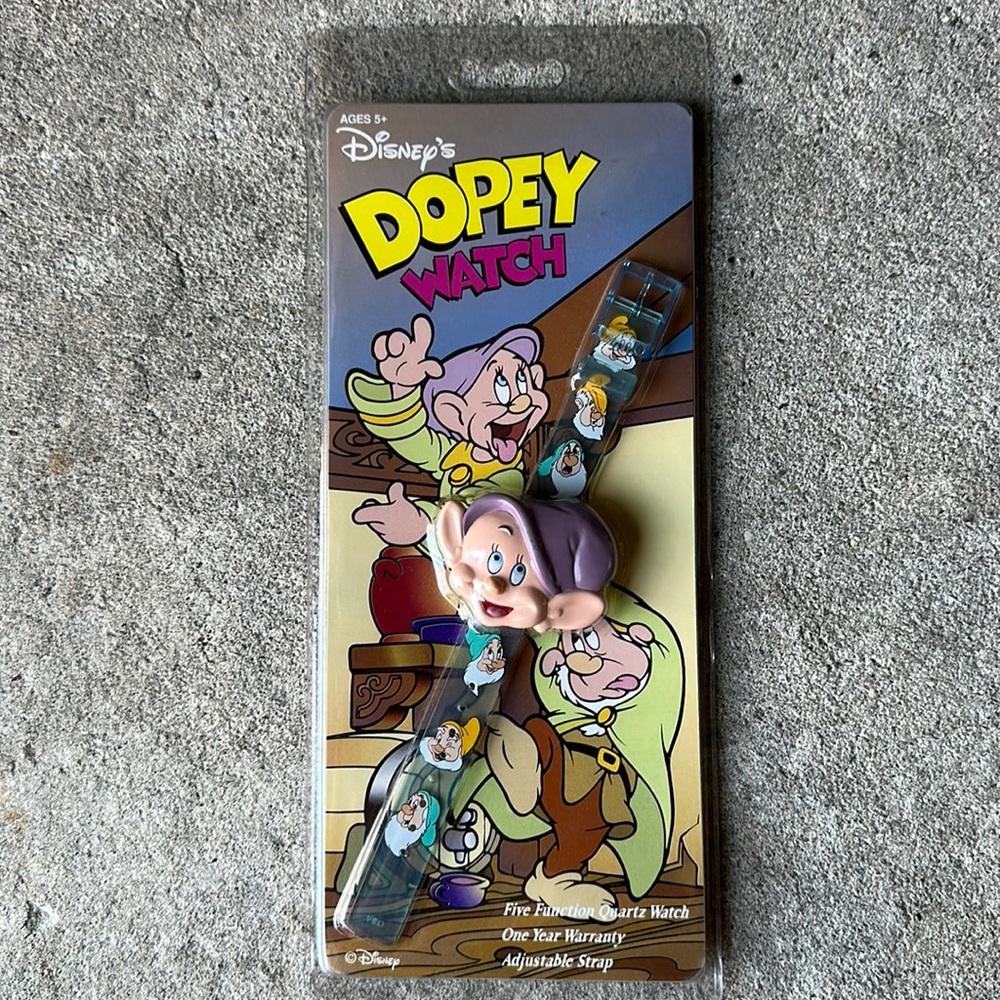NEW Disney Dopey vintage watch